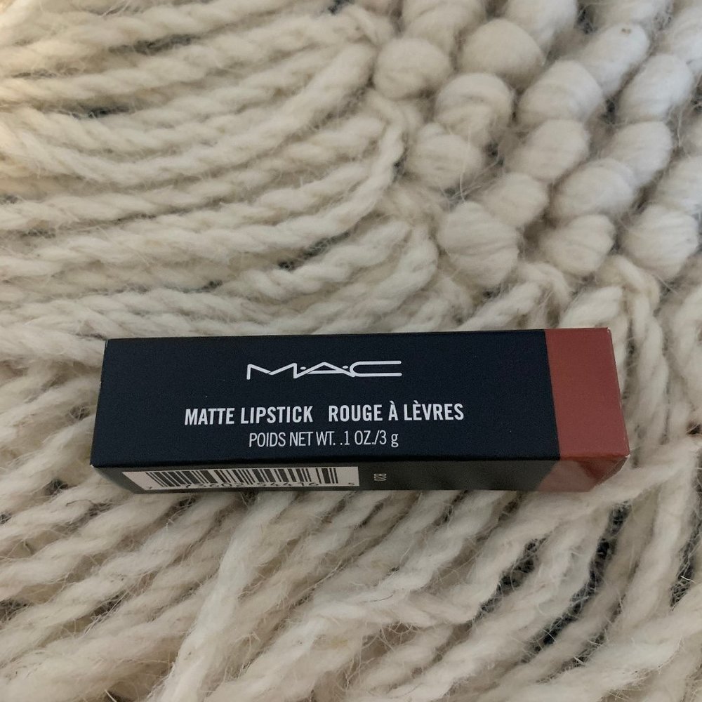 MAC Lipstick Matte - Down to An Art